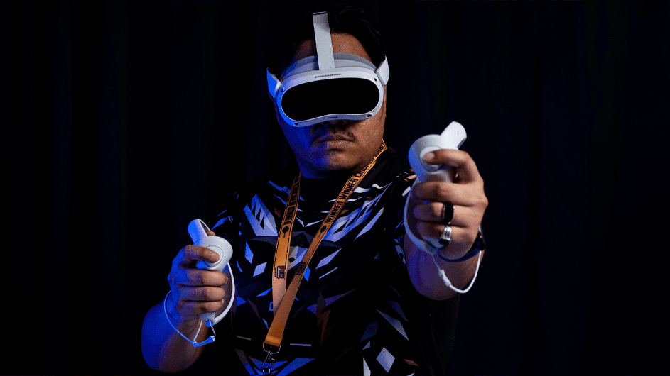 Why VR Headsets Need Prescription Lenses – Clear Vision with ANNKUTVR 1 Gamer wearing Meta Quest 3 headset equipped with prescription lenses for improved VR clarity and comfort