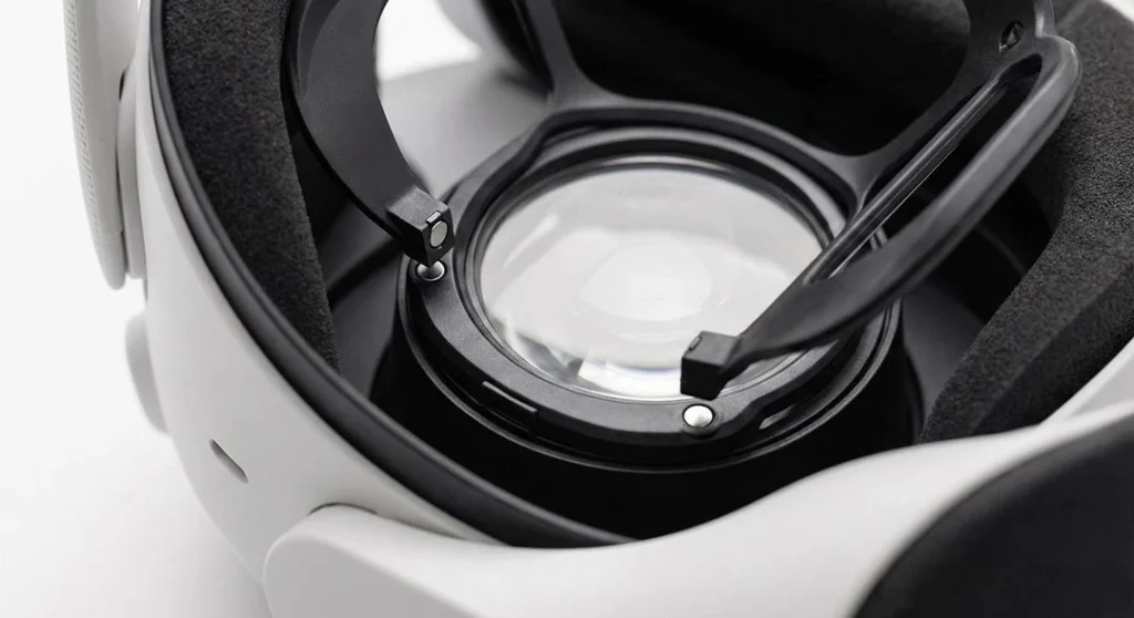 Can You Use Meta Quest 3 with Astigmatism? The Definitive Guide 2 ANNKUTVR magnetic prescription lenses for Quest 3