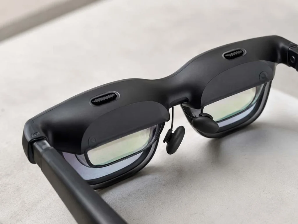 VITURE Luma Myopia Adjustment vs Prescription Inserts 1 Close-up of VITURE Luma built-in myopia adjustment dials.